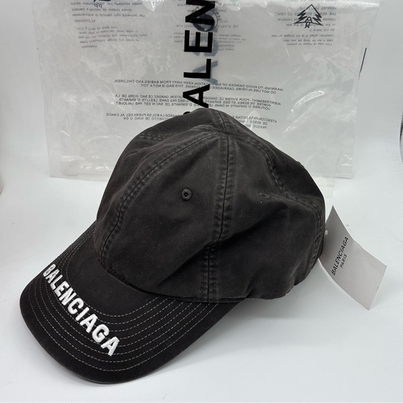 Balenciaga Unisex Baseball Cap / Hat - Picture 1 of 8